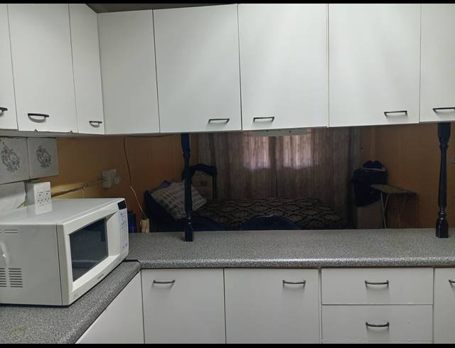 3.5 BEDROOM APARTMENT FOR SALE IN MONTCLAIR